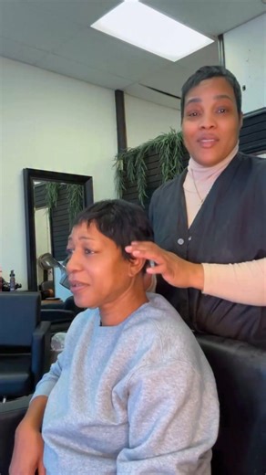 Rain , Sleet , or Snow BHG client at the door!! 😂 | Tarsha J Polk