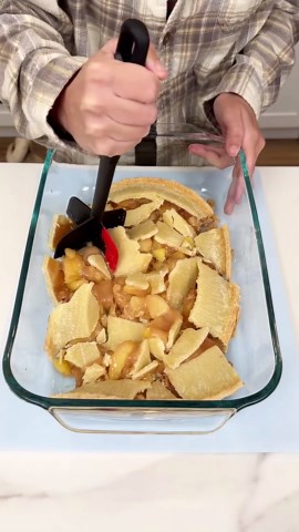 Apple pie trifle in a 9x13 pan everyone goes back for seconds