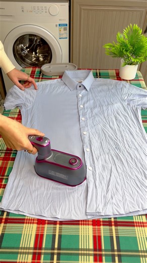 Effortless Ironing: The Smart Steamer That Works for You