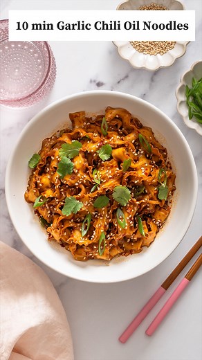 10 minute Garlic Chili Oil Noodles 😍 I’m obsessed with this super fast recipe! The sauce is SO easy to throw together. And the wavy Taiwanese noodles are ready in just 4 minutes. Now I always have an easy solution for my noodle cravings 🤤 Comment “Recipe” and I’ll send you my recipe ASAP for you to enjoy!✨ . . . . #recipeshare #chilioilnoodles #easyrecipes #quickmeals #dinnerideas#easymeals #asmrfood #noodles | Takes Two Eggs
