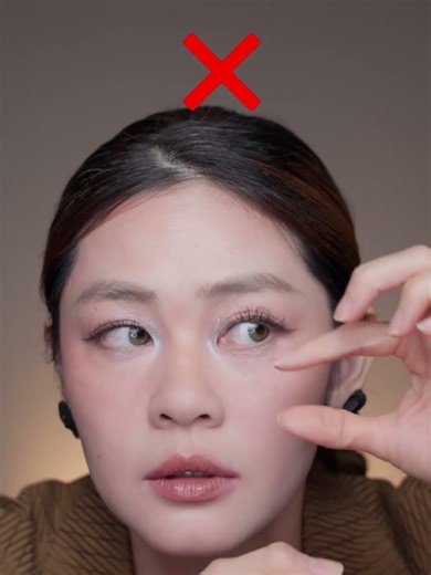 Stop removing your contacts with bare fingers 🙅‍♀️👀