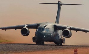 Video: Embraer and FAB certify the C-390 on a gravel track