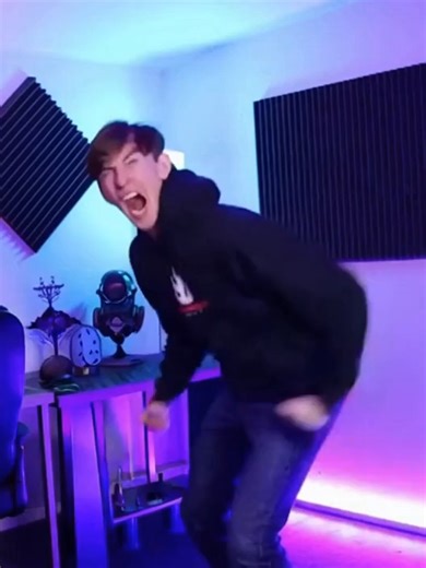 albertsstuff gif #flamingo #fart #soraai #meme #donttakethisserious #fyp