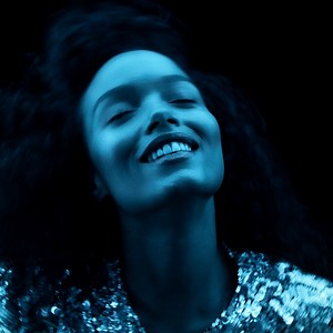 769K views · 922 reactions | COCO MADEMOISELLE. The essence of a free and independent woman. #CocoMademoiselle #CHANELFragrance | CHANEL | Facebook