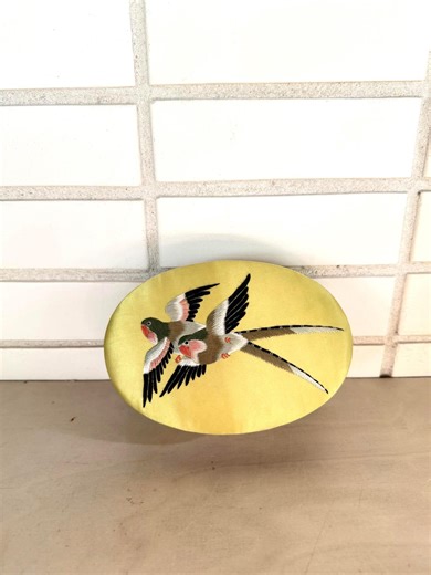 Large 7" Vintage Chinese Silk Embroidery Box - Hand-stitched Paradise Flycatchers - Mid-century Chinoiserie Jewelry Chest - Etsy