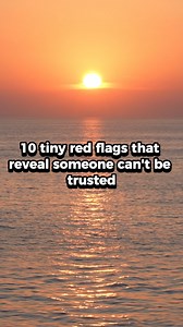 82K views · 386 reactions | Warning signs you can't trust them ⚠️⚠️⚠️ #redflag #warningsigns #toxicbehavior #socialpsychology | Psychology Scholar | Facebook