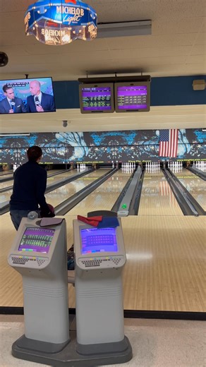 Watch Patrick Bean go for his first ever 300! Copper City Chiropractic League at King Pin Lanes | Utica/Rome Bowling Live