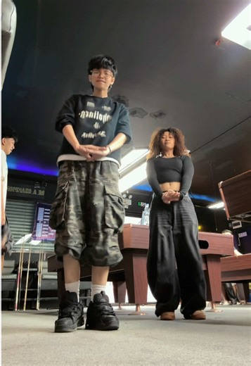 dos (@getlostcalldos)’s video of brazilian circle dance