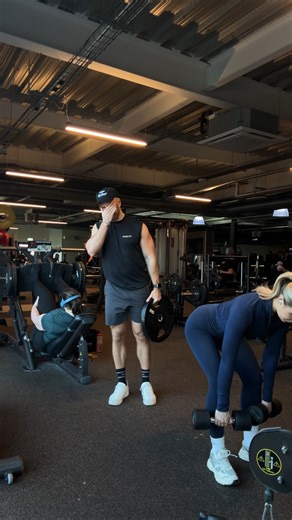 Connor Crompton - Online Coach on Instagram: "Caught red handed🫣🤬"