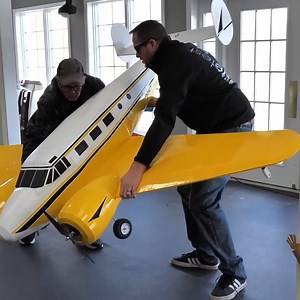61K views · 1.2K reactions | This 9-FOOT Beech 18 is Made ENTIRELY Out of FOAM!  | Flite Test | Facebook