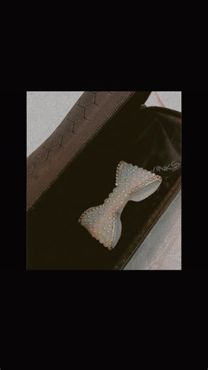 Jadchelra's bows.and.scrunchies 🌷 on Instagram: "White Stones Bow is an elegant and classy hair accessory designed to add a touch of sparkle to your look. The bow is beautifully decorated with shiny white stones that give"