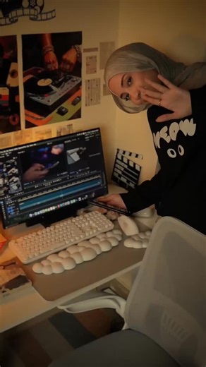 Alaa ElNaggar | Video Creator on Instagram‎: "How to make flash/flicker effect in premiere pro📸 #videoediting #premierepro #مونتاج #لَولَويات"‎