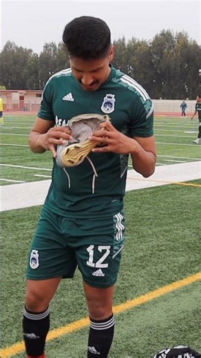 Shoe exploded #football #soccer