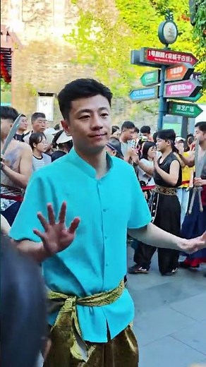 Flash mob performers enter #EternalLoveCarnival #SongchengEternalLove