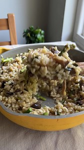 Anisha of upbeetanisha uses U.S.-grown arborio rice for her Mushroom Asparagus Risotto! USA Rice  Find the recipe here: https://thefeedfeed.com/upbeetanisha/video/mushroom-asparagus-risotto Check out her post: https://www.instagram.com/reel/CrbJI9Dr_mK/ #feedfeed #ThinkRice #risotto #Vegetarian | Feedfeed | Facebook