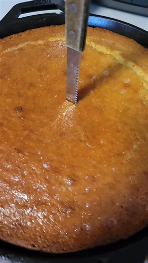 138K views · 1K reactions | How do you test to see if your cornbread is done? | Mr. Fried Chicken | Facebook