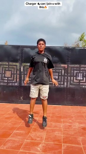 New #dancechallenge Dc:@charger⭐️ this dance is massive it makes me stressed #trendingvideo #tiktokviral #trendingsong #viral_video #funny #f #fypp #song #f