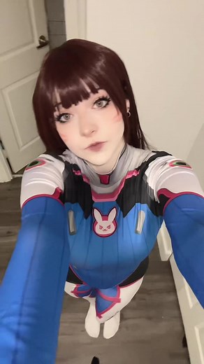 Fun Overwatch D.Va Cosplay Ideas for Halloween