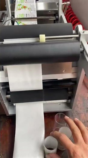MT50 Round Bottle Labeling Machine Application - Labeling Acrylic Tubes/Cylinder