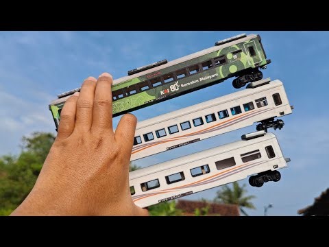 Mulung mainan kereta api Indonesia, merakit diorama dadakan, 😎😎😎