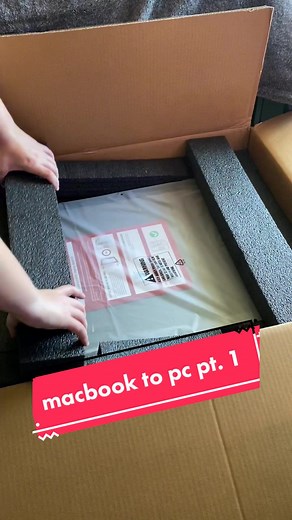 shout out to fedex for breaking the graphics card the first time around :) (part two when it’s all set up?) #valorant #smallstreamer #pcbuild #fyp