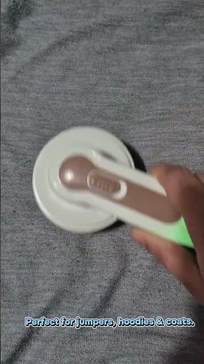 Electric Lint Remover Review ✨ Make Old Clothes Look New Again! #lintremover