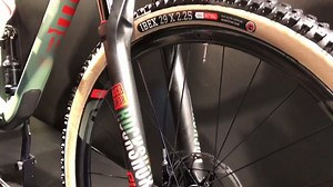 93K views · 445 reactions | BMC shows off an integrated dropper post, which adjusts the rear shock via a clever internal cable system. Drop the saddle all the way, and the rear shock automatically opens up the shock's compression damping for descending. Good idea or bad idea? #stweb17 | Singletrack Mountain Bike Magazine | Facebook