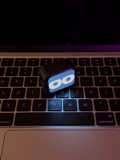 Lumi Numi on Instagram: "Hello! #bot #robot"