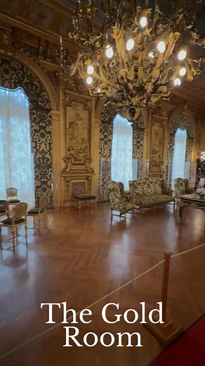 Take a 1-minute tour of Marble House 🏛️✨ Built from 1888–1892 for Alva and William K. Vanderbilt, this Gilded Age mansion boasts over 500,000 cubic feet of marble. The dining room, inspired by the Hall of Mirrors at Versailles, is lined with rare pink Numidian marble, while the opulent Gold Room (Ballroom) shimmers with 22-karat gold leaf. Once the scene of Alva’s extravagant parties, Marble House is now part of The Preservation Society of Newport County and open to visitors. #newportri #neweng