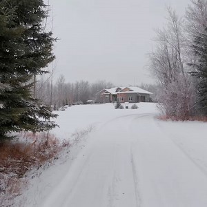 JUST LISTED - Sean Gillis - RE/MAX LUXURY COLLECTION - Custom Urban Escape Bungalow + SHOP 54x58ft / rv pad / fenced and gated - 8 acres in Park Meadows 10min from town - SEE THIS AND MORE AT www.GRANDEPRAIRIE.homes #seangillisrealtygroup #sellwithsean #gpremax #gpacreagesforsale #gpluxuryacreages #acreageliving #seangillisremax | Sean Gillis - Re/max Grande Prairie | Facebook