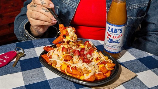 Taco Bell mixes hot sauce with ranch for new chicken Nacho Fries