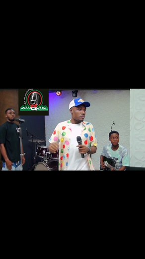 25K views · 683 reactions | Live performance @ Theatre Studio int'l #sabinus #viral #viralideos #trending #trendingvideos #comedy #laugh #music #phyno #flavour #Odumeje | Simetone Music Production Int'l | Facebook