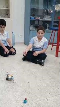 Grade 4 Learning Ecology Through Robots!