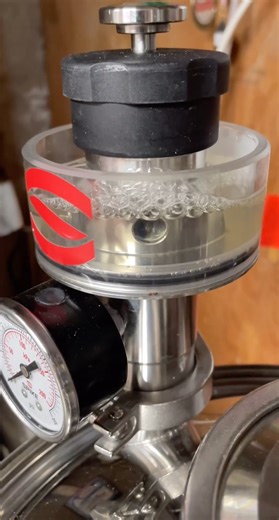 Quick recap reel of a small batch of an American IPA with Vista Hops. Expertly fermented in the Spike CF5 @fermentation.adventures | Spike Brewing