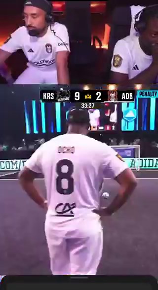 SDM a insulté à plusieurs reprises l’ancien gardien professionnel Benoit Costil lors d’un match de Kings League. 😱🤬Bien dommage pour l’image de la compétition… 😒