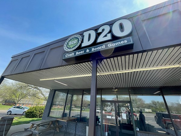 Kettering’s D20, ‘A bar with characters,’ closing after nearly a decade