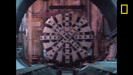 La construction du tunnel sous la Manche a nécessité 5 ans et 1 million de tonnes de béton. C'est l'une des plus grandes prouesses architecturales du 20e siècle. | National Geographic