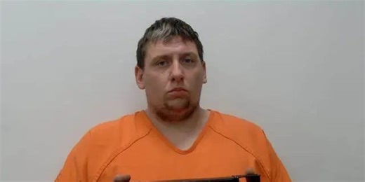 Southern Ill. man arrested on felony charge, gun recovered during traffic stop in Marion