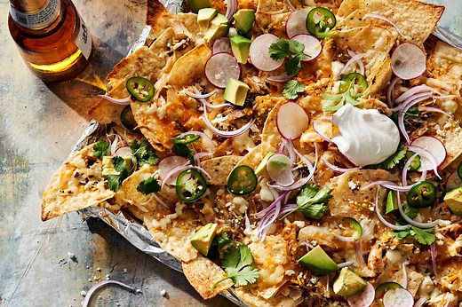 These Sheet-Pan Green Chile Chicken Nachos Are Too Good To Be True