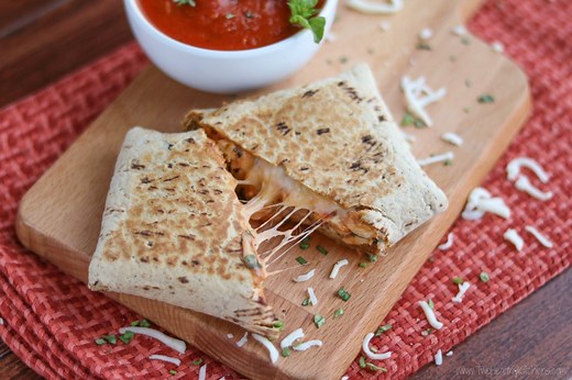 Easy, Cheesy Chicken Parmesan Wraps {Under 15 Minutes!}