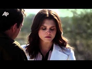 Chando's Double Role on 'The Lying Game'