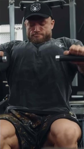 Get ready. The bear is coming.🐻🇩🇪