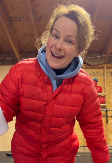 For the record the minute I got back from vacation the exhaustion hit full force 🙃 but I absolutely noticed the difference in my energy and stamina while we were there! I’ve also been trying to eat more mindfully to help reverse insulin resistance. So high protein, healthy fats, low carb, low sugar. This has been huge for me as well! Especially with fatigue and brain fog. Before I had kids the only reason I worked out was weight and looks but it’s been SO fulfilling working out and getting stro