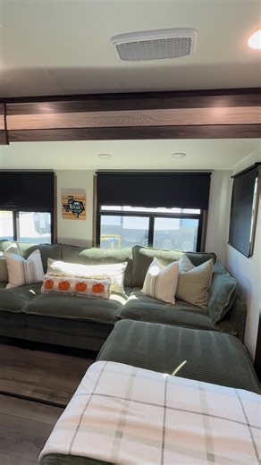 New couch new throw pillows! #sofa #cleaning #cleaningmotivation #cloudsofa #fypreelsシ゚viralシ | Lorena Hidalgo Oliva