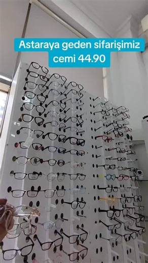 Kristal Optika on Instagram: "Gözlərin yorulub? Gün sonunda yanma, sulanma və bulanıqlıq hiss edirsən?🧐 Bu, uzun müddətli ekran istifadəsindən yaranan rəqəmsal göz yorğunluğu ola bilər. Kristal Optika-da, bu problemlərə uyğun şüşələrlə gözlərin daha rahat olacaq!✅ Göz sağlamlığına vaxt ayır, özünü daha yaxşı hiss et!✅ 📍 Bakıxanov qəsəbəsi, Səməd bəy Mehhmandarov 19, Kfc restoranının yanı 📞 Əlaqə: 070 780-40-10 . . . . . . . . . . #kristal_optika1 #optika #göz #baku #eynək oftalmologia oftalmo