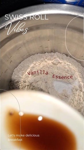 Cozy cooking vives ✨️| Asthetic Swiss roll making | calm & satisfying baking #food #shorts