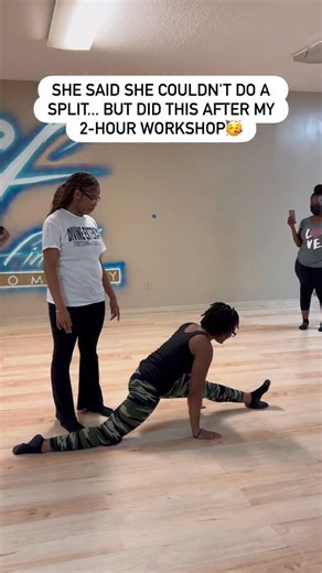 She hasn’t done a split in 12 years and got it back in my deep stretching and conditioning workshop… AND even got her bad side split which she said she’s NEVER been able to do even as a cheerleader 🥳🤗 Workshops aren’t just about splits btw🤣 We deeeeeeppllyyy stretch your muscles and at the end we see what you’re working with🥳🤗 If you need a deep stretch of your lower body, meet me in 2026🥳❤️ Beginners are highly encouraged to come!! https://www.divinextension.com/tour | Divine Extension