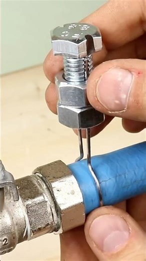 Genius Bolt Hack & Hose Clamp DIY: Life-Saving Workshop Tips and Tricks #lifetools