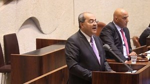 Un appel à la prière chanté à la Knesset contre la loi anti-muezzin
