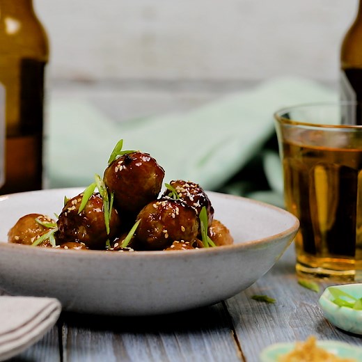These juicy and tender meatballs tossed in a sweet glaze are ideal for lunch or dinner, or as a side dish at your BBQ! | Tastemade